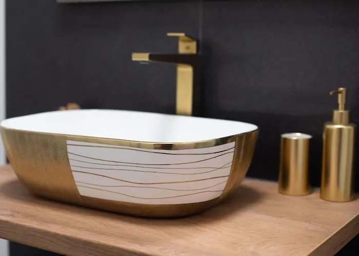 Wellness D'or - Exclusive New With Whirlpool, Sauna, Sunny Terrace, Private Parking Apartament