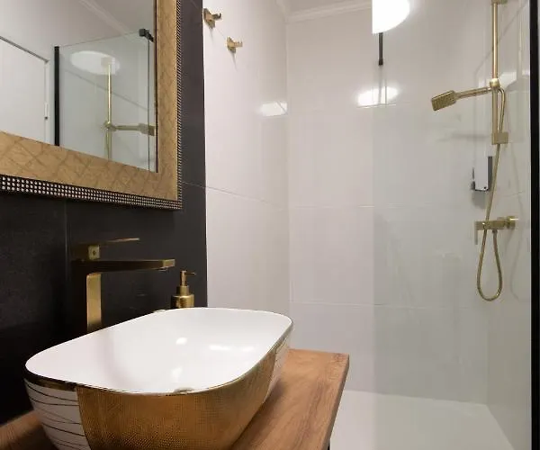 Wellness D'or - Exclusive New With Whirlpool, Sauna, Sunny Terrace, Private Parking *