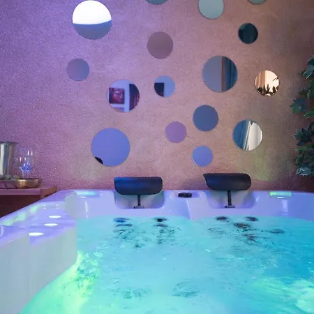 Wellness D'or - Exclusive New With Whirlpool, Sauna, Sunny Terrace, Private Parking Apartman *