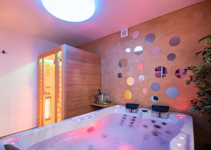 Apartment Wellness D'or - Exclusive New With Whirlpool, Sauna, Sunny Terrace, Private Parking *