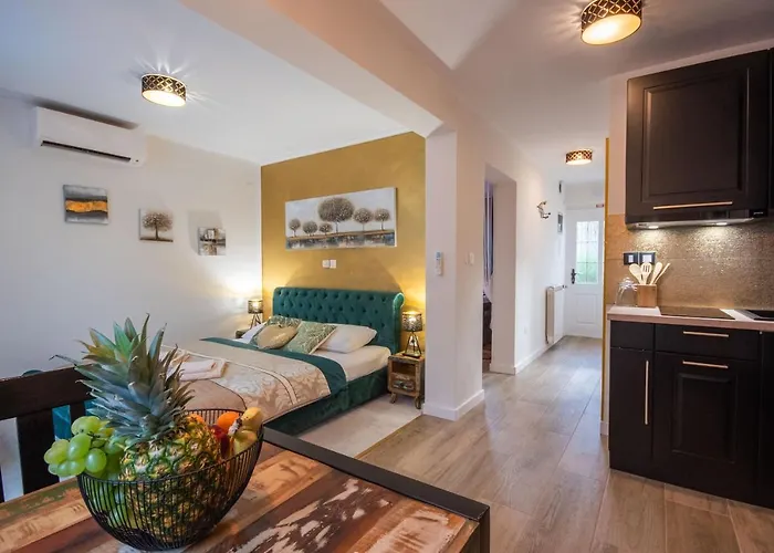 Wellness D'or - Exclusive New With Whirlpool, Sauna, Sunny Terrace, Private Parking Apartment